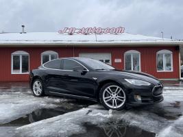 Tesla Model S702015 D Toit ouvrant, Super Charger gratuit à vie, $ 43941